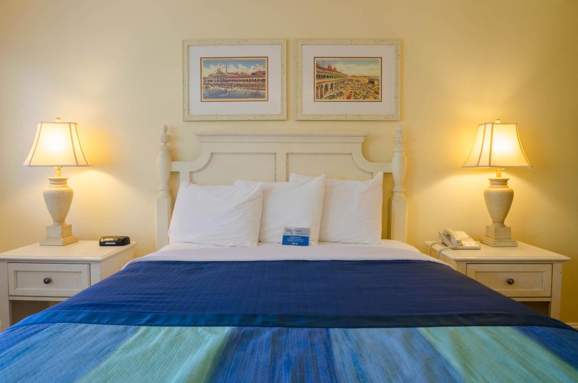 Standard Queen Room