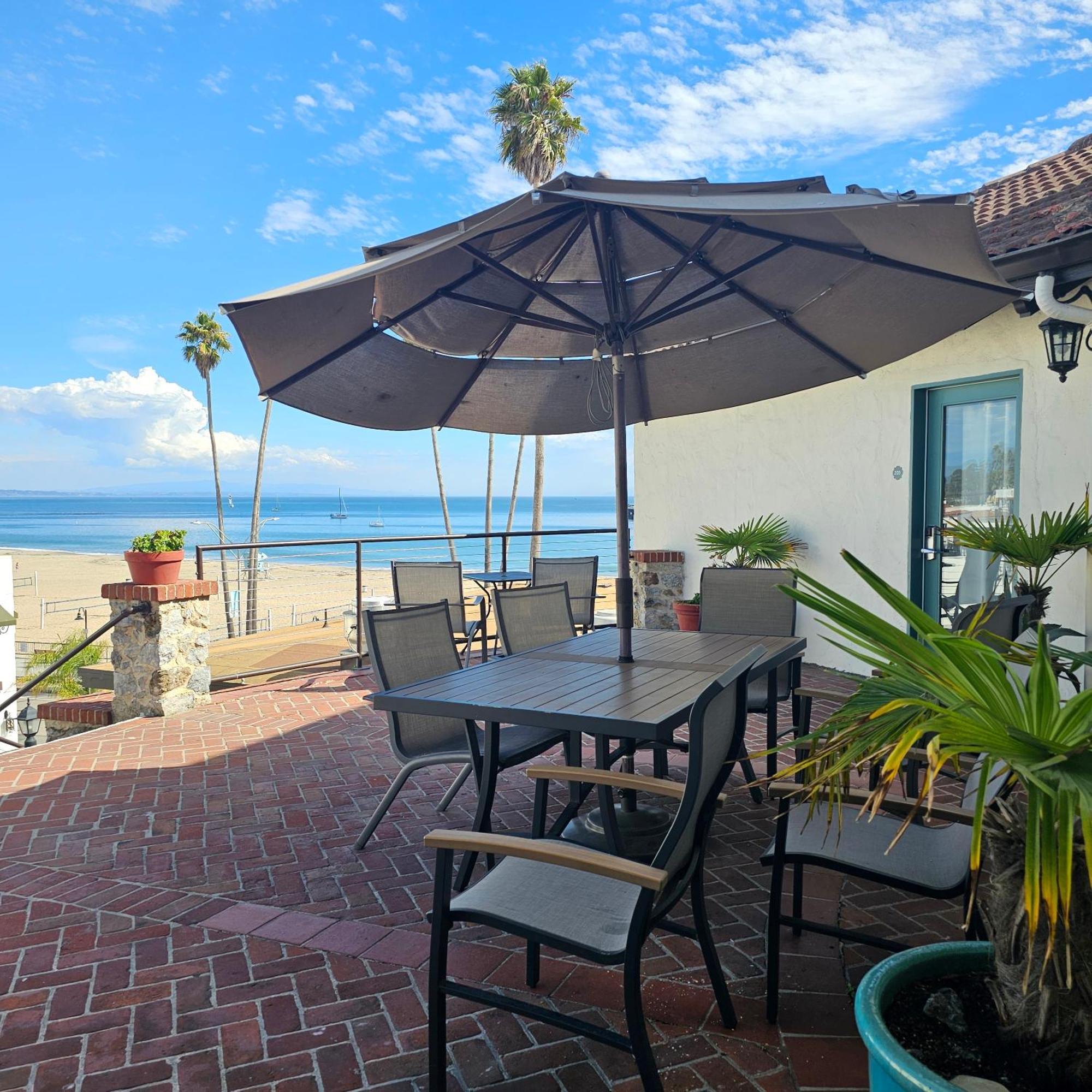 Partial Ocean View Two Queen Beds Shared Patio