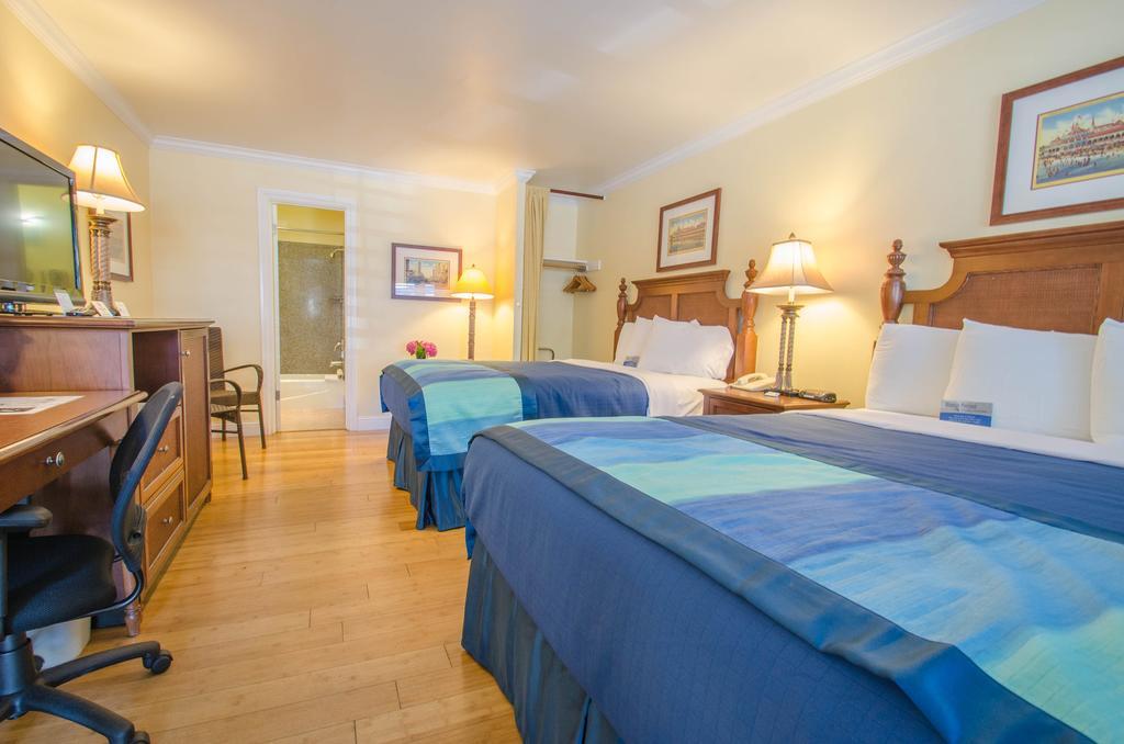 Queen Room Two Queen Beds